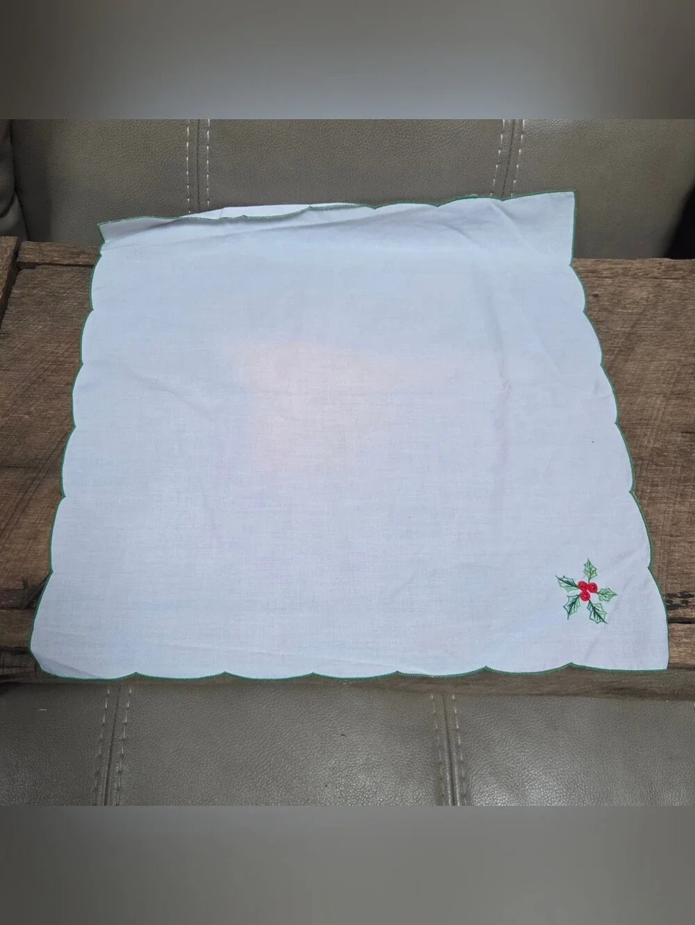 Vintage Christmas Napkins Set of 6 Scalloped Embroidered Holly Berry White MCM